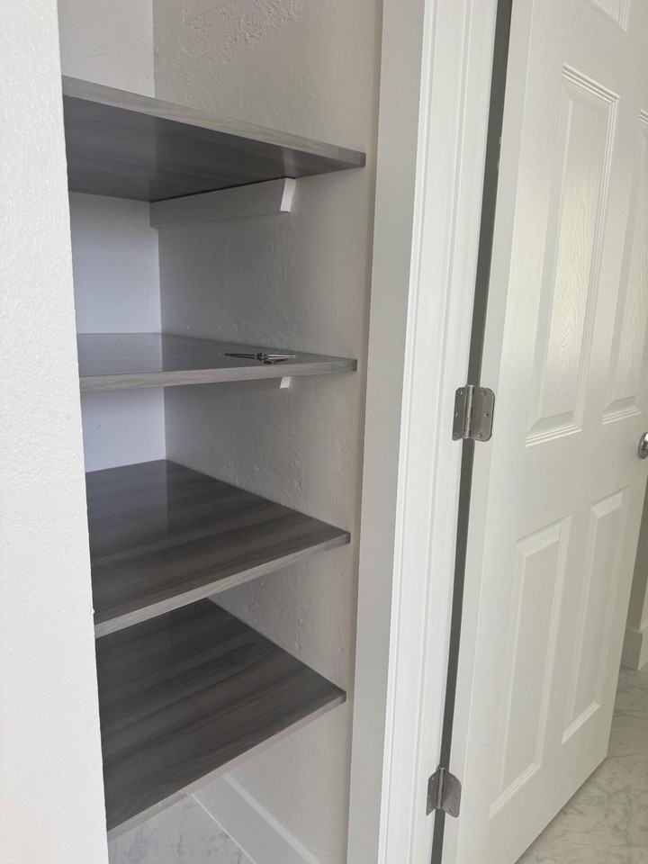 141 Se Bonita Ct - Photo 7 of 13