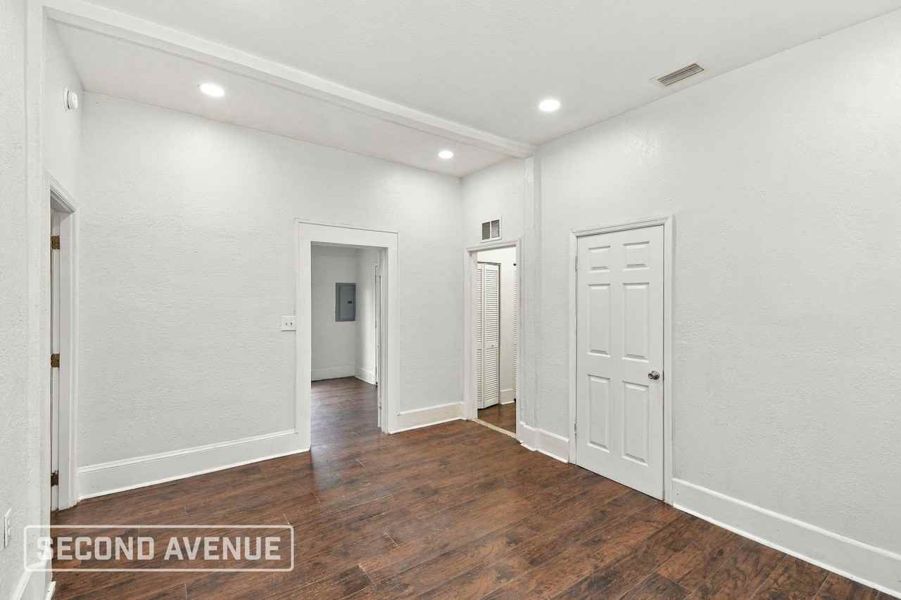 1431 W 21st St - Photo 6 of 20