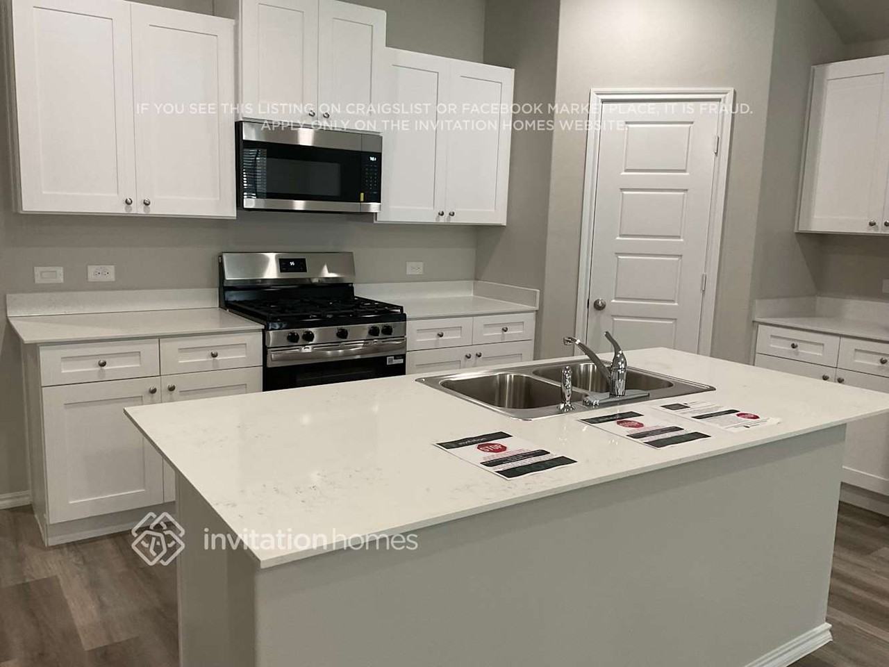 9433 Walnut Cove Dr - Photo 4 of 16