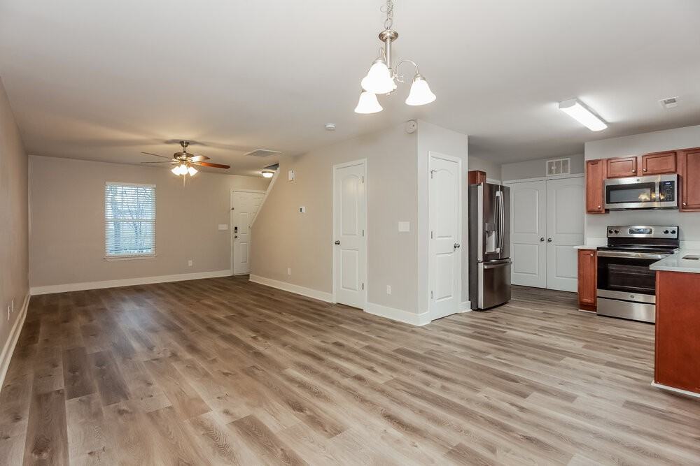 6408 Pennacook Dr - Photo 5 of 17