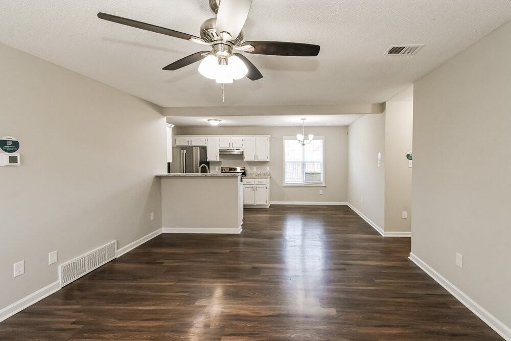 5983 Prairie Cv - Photo 4 of 17