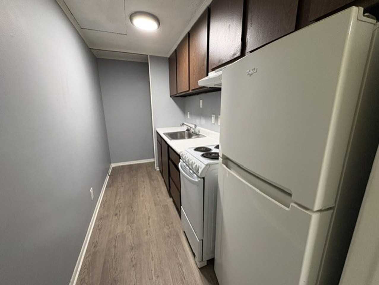 952 Silver Meadows Blvd - Photo 2 of 5
