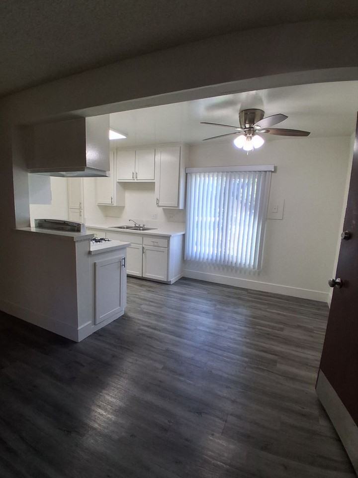 143 - Colima Villas Apartments - Photo 2 of 24