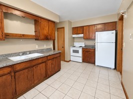 featured image of 1360 Payne Ave
