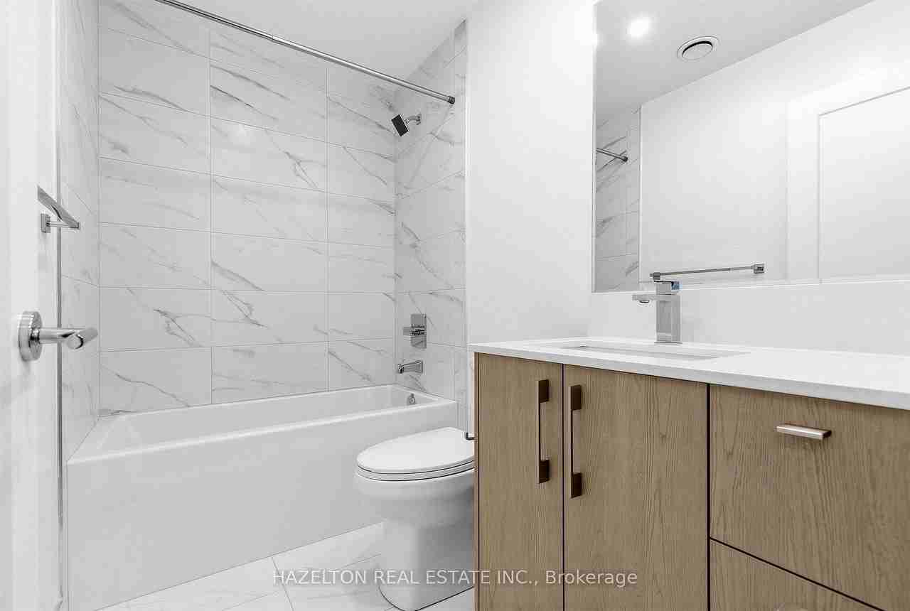 8 Manor Road West #711 - Photo 7 of 14