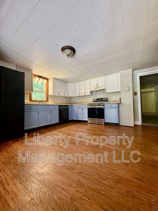 792 Gilchrist Rd - Photo 5 of 16