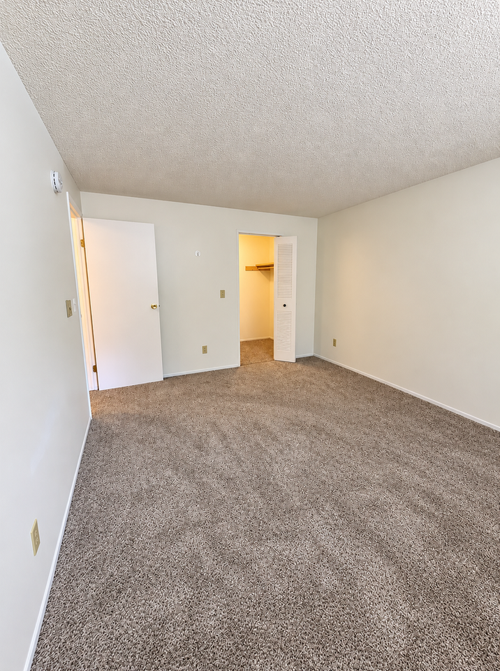 7201 224th St Sw #L4 - Photo 7 of 14