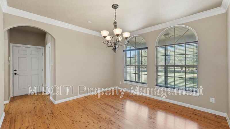 5310 Meadow Lark Dr - Photo 6 of 45
