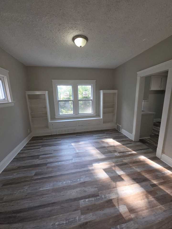 3632 E 106th St - Photo 4 of 15