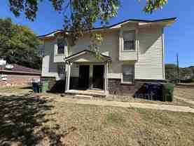 900 Stevens Ct Ne #B - Photo 1 of 1