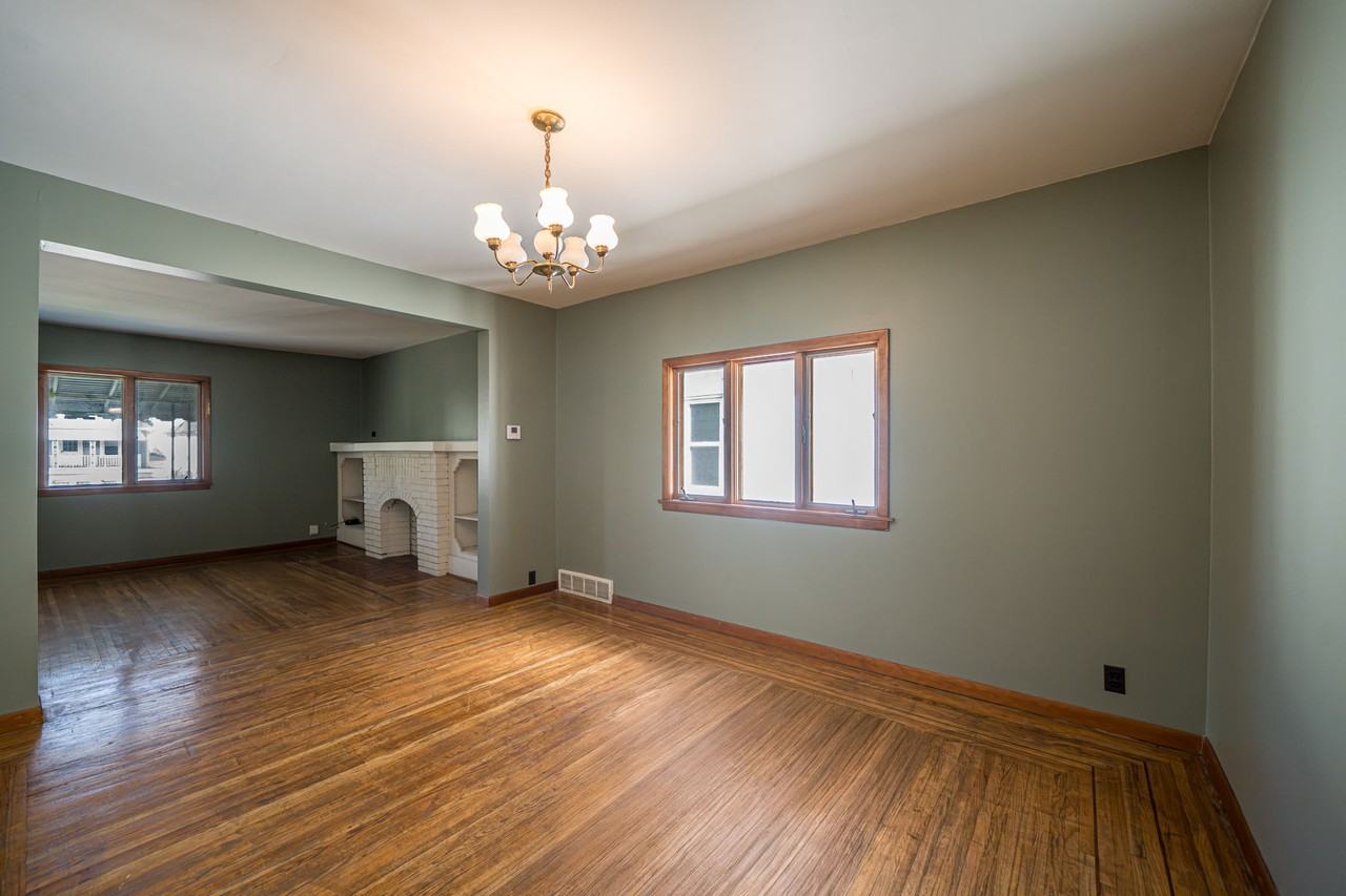 189 Lovering Ave - Photo 5 of 25