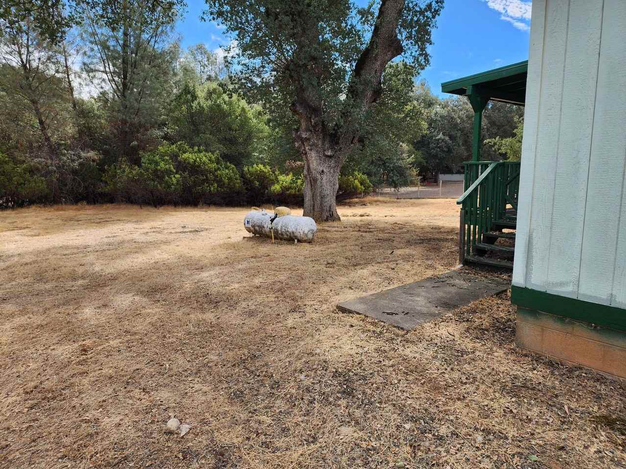 3162 Shasta Rd - Photo 3 of 26
