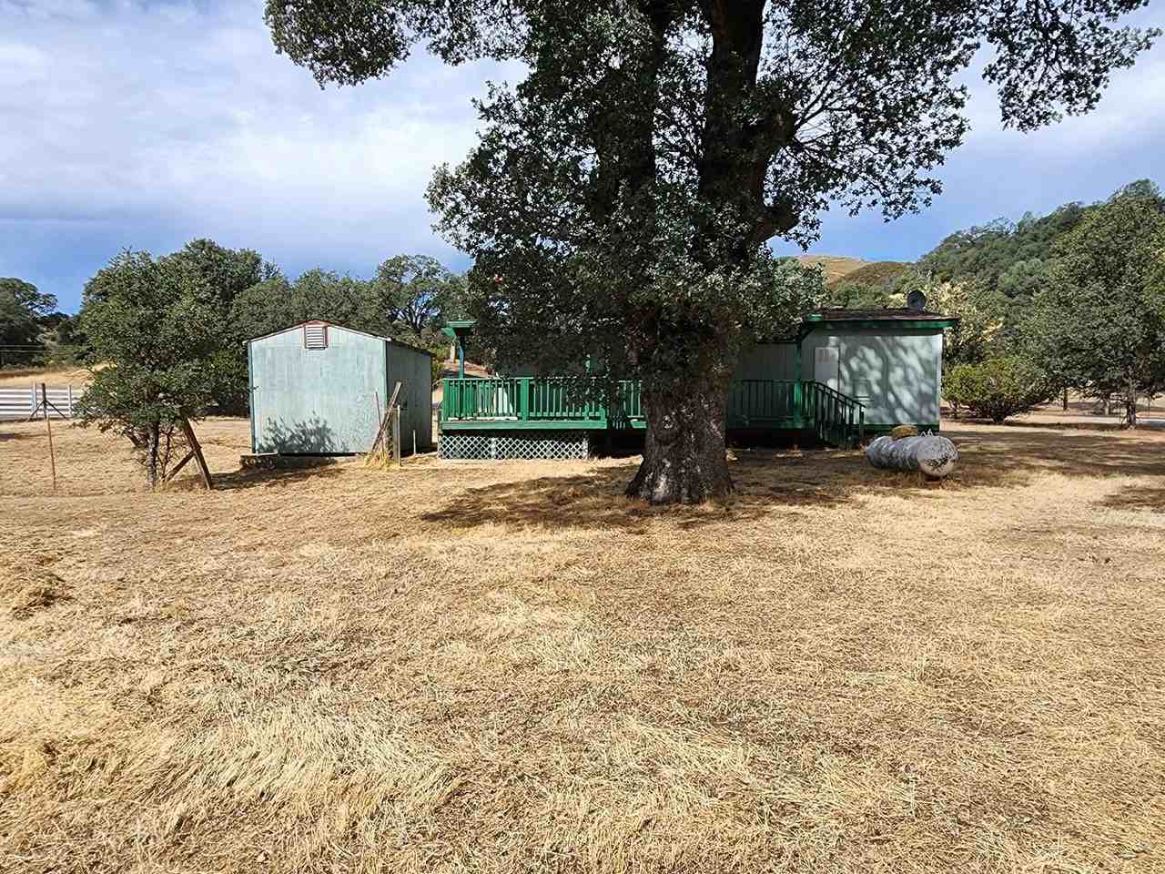 3162 Shasta Rd - Photo 5 of 26