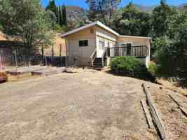 featured image of 3221 Lee St