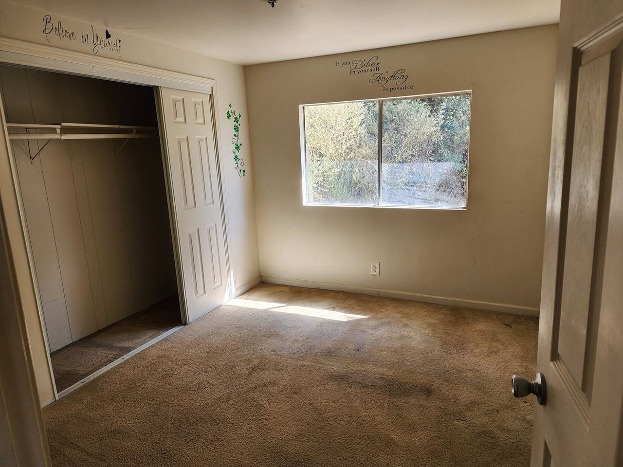3221 Lee St - Photo 3 of 10