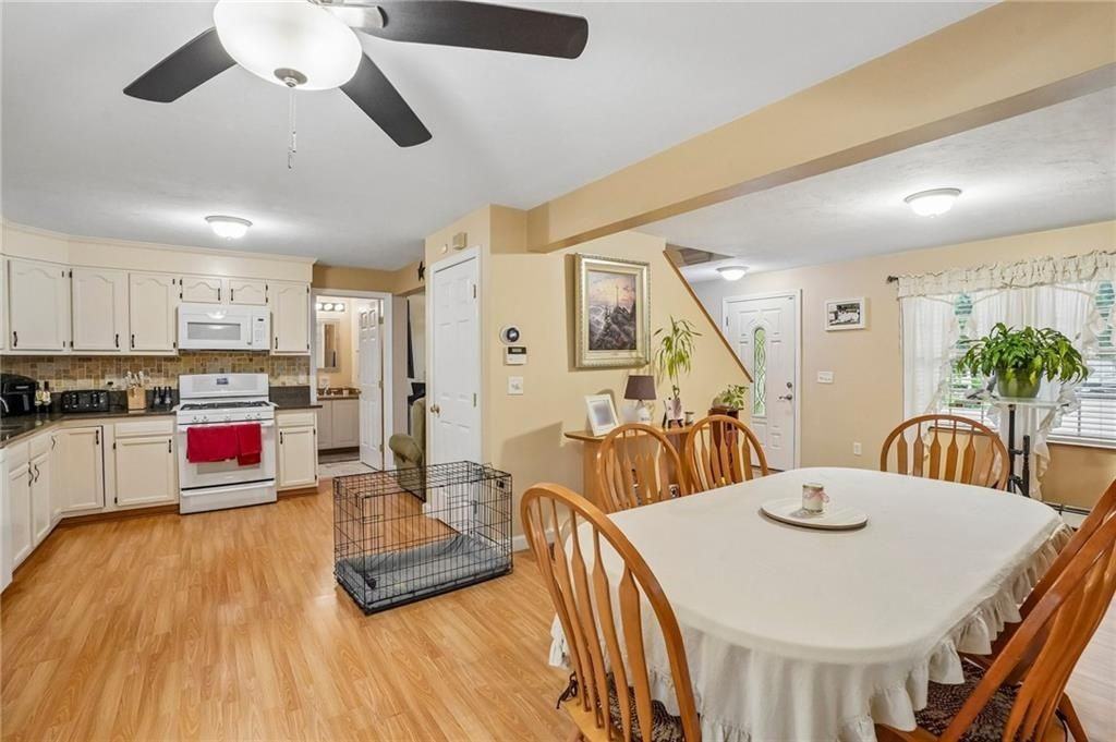 60 Sherman Ave - Photo 4 of 13