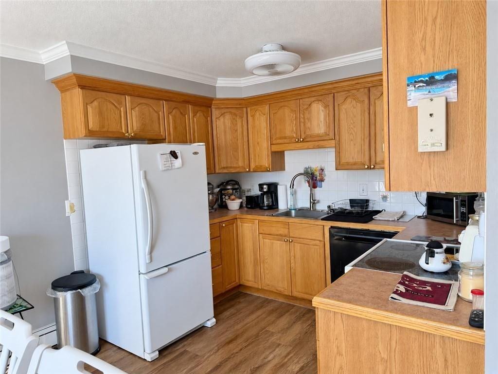 583 Pocasset Ct - Photo 4 of 19