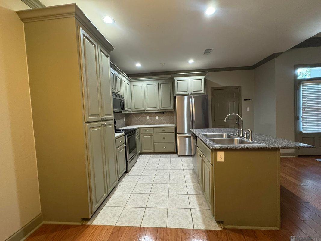 12446 Dutchtown Villa Dr - Photo 5 of 19