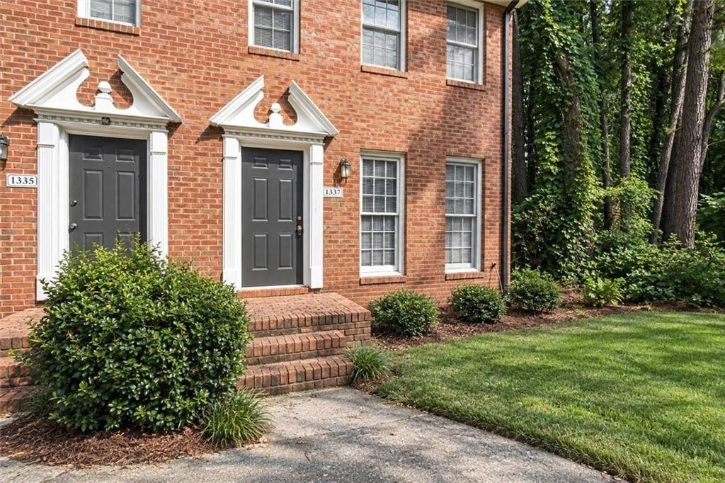 1337 Sweet Pine Dr - Photo 2 of 21