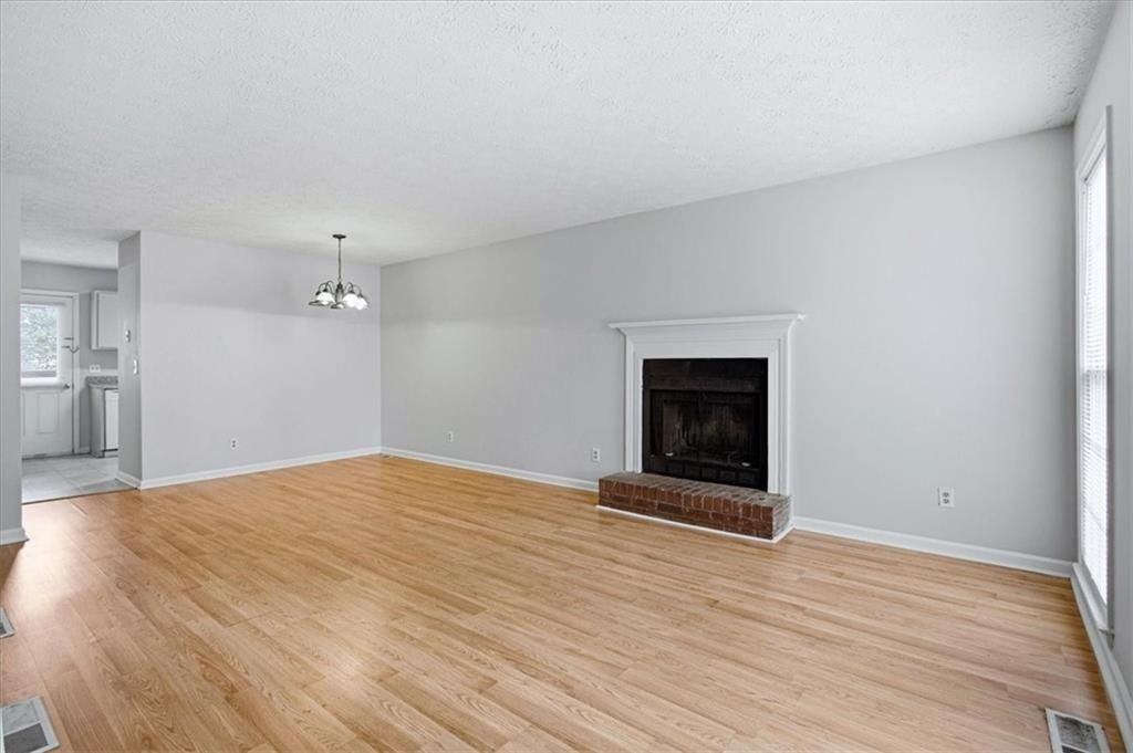 1337 Sweet Pine Dr - Photo 4 of 21