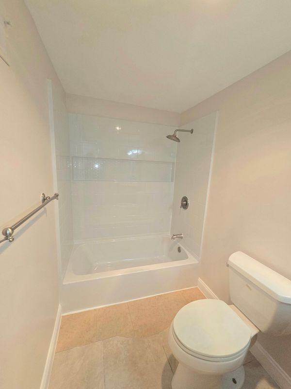 3329 Huntley Square Dr ##B1 - Photo 5 of 19