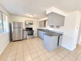 featured image of 944 33rd Ave
