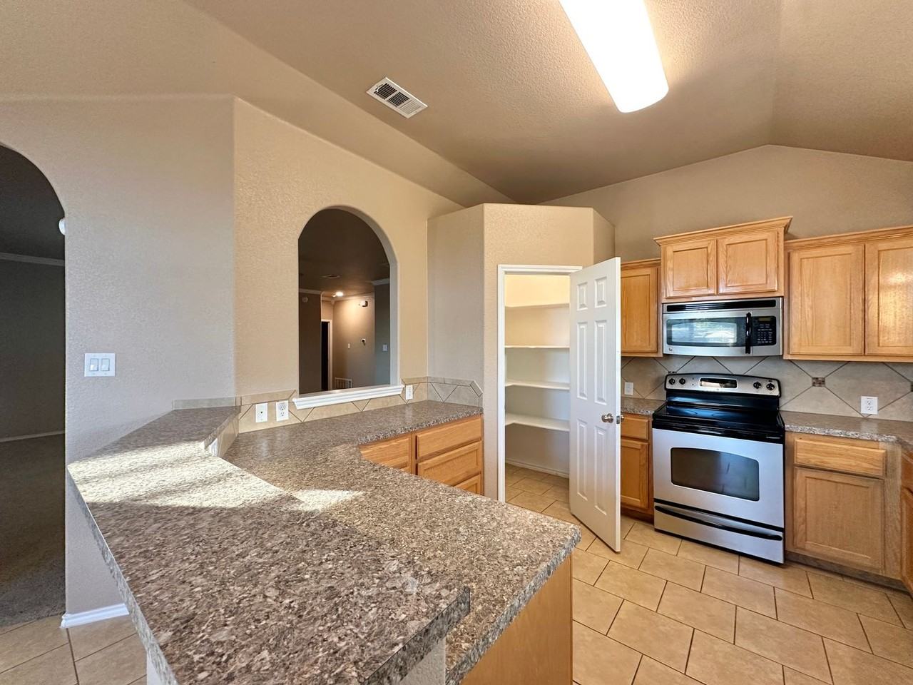 1606 Walker Place Blvd - Photo 6 of 40