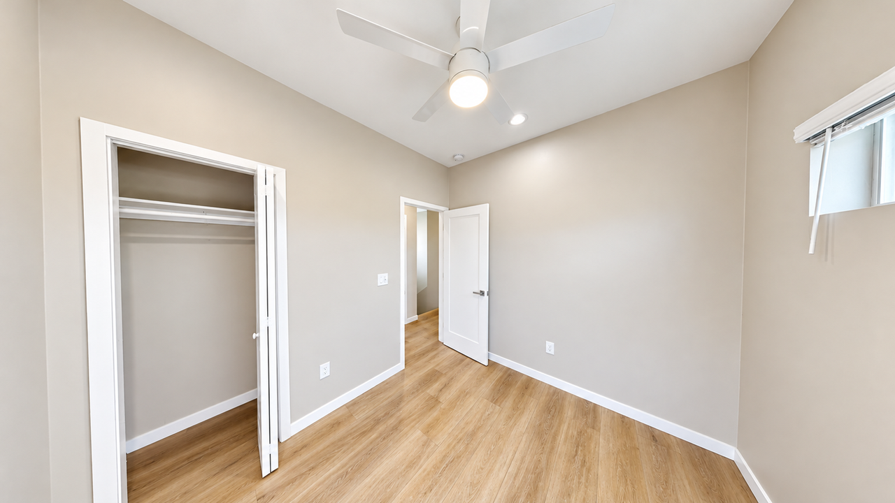 4978 Catoctin Dr - Photo 5 of 18