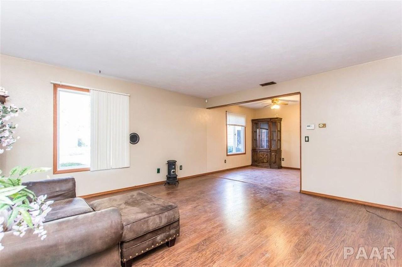 1903 Brentwood Dr - Photo 5 of 15