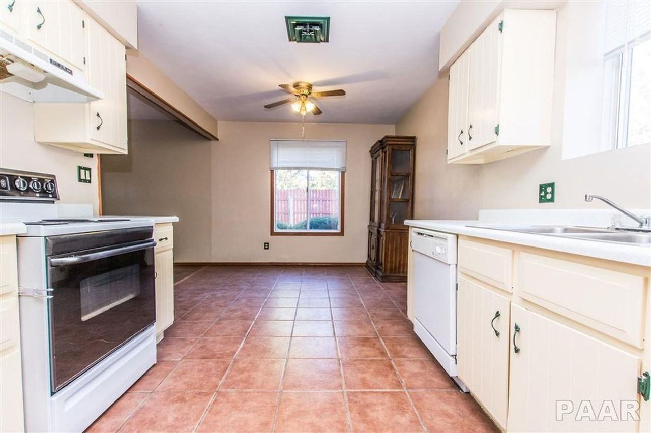 1903 Brentwood Dr - Photo 7 of 15