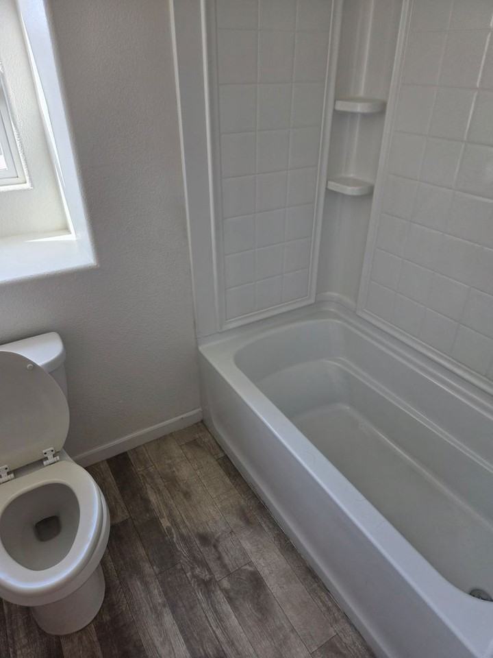 3240 Dunlop Ct - Photo 7 of 18