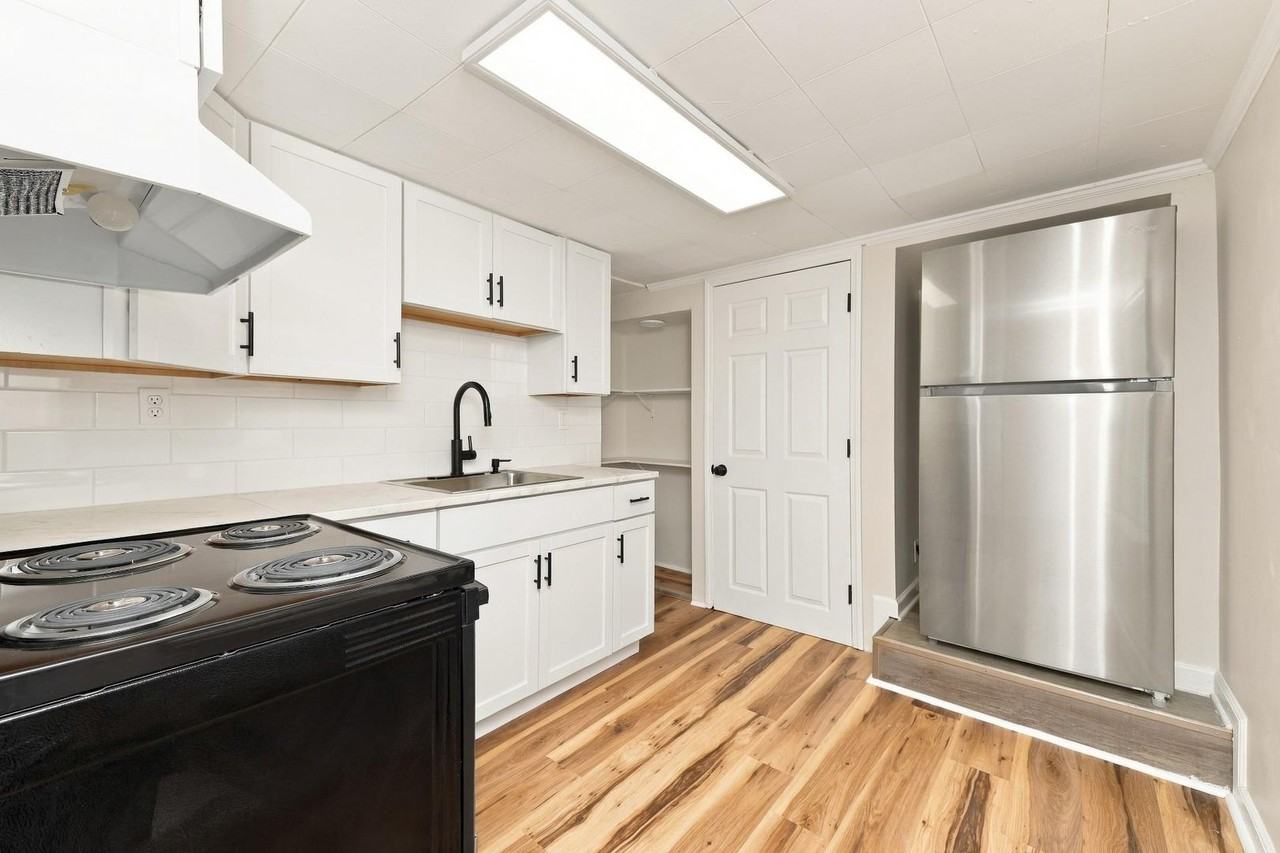 2629 Berger Ave - Photo 6 of 10