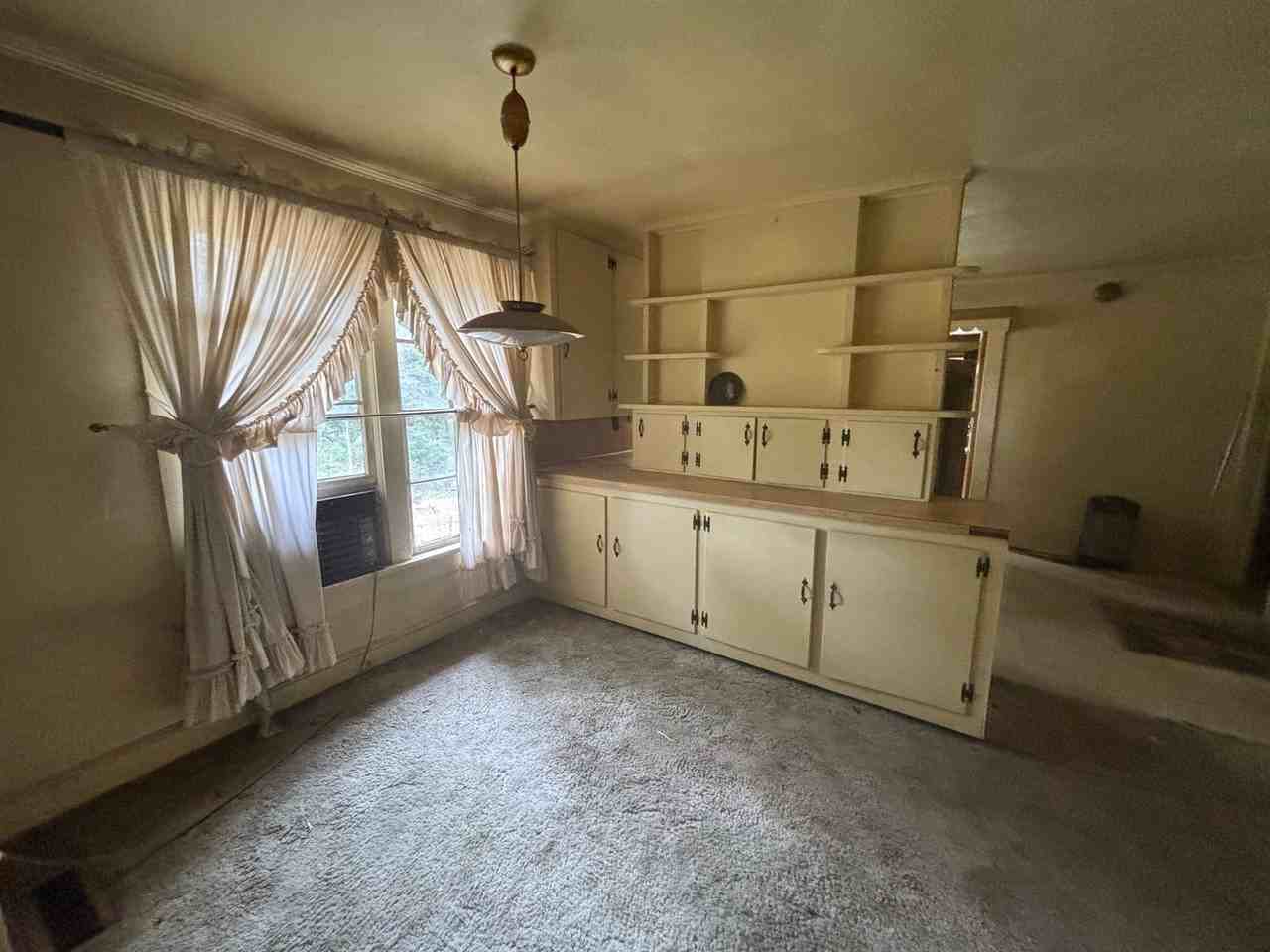 1611 W 5th Ave - Photo 3 of 4