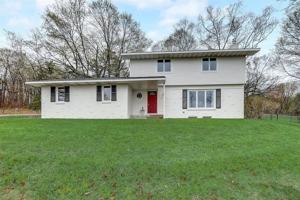 featured image of 17742 Fairlawn Ave