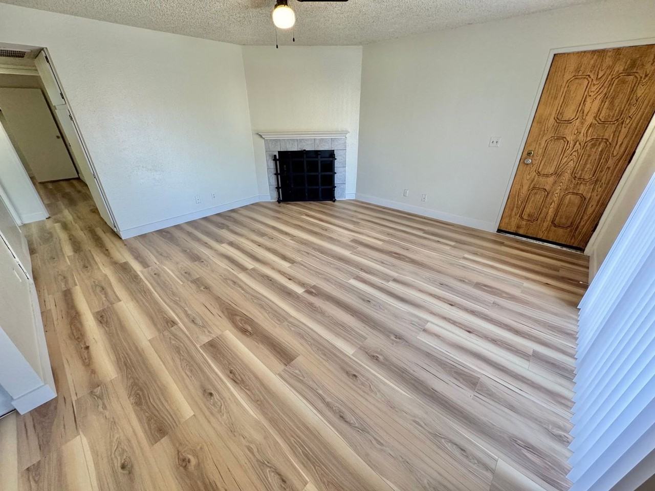 5012 Newport Cove Dr #B - Photo 2 of 19