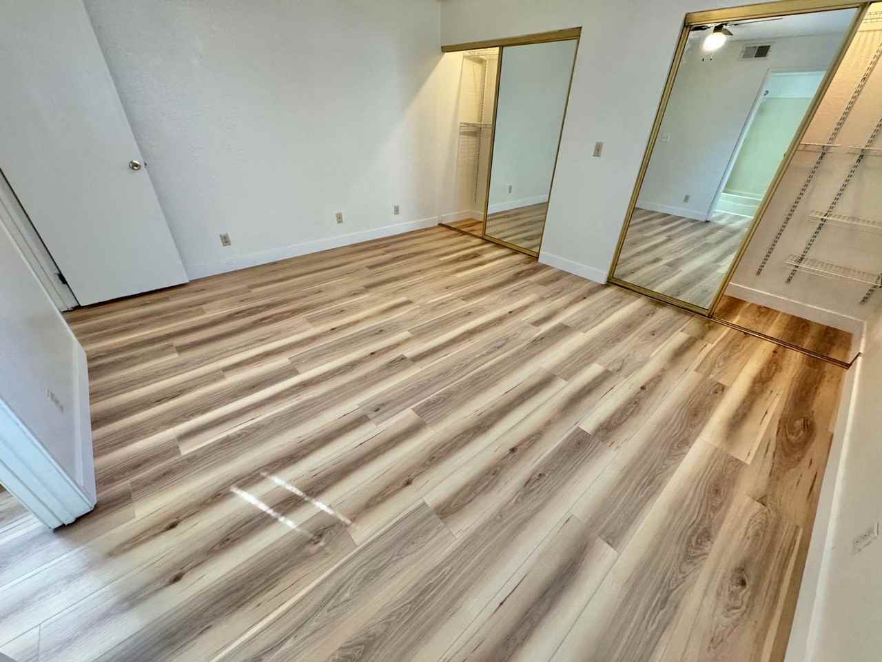 5012 Newport Cove Dr #B - Photo 7 of 19