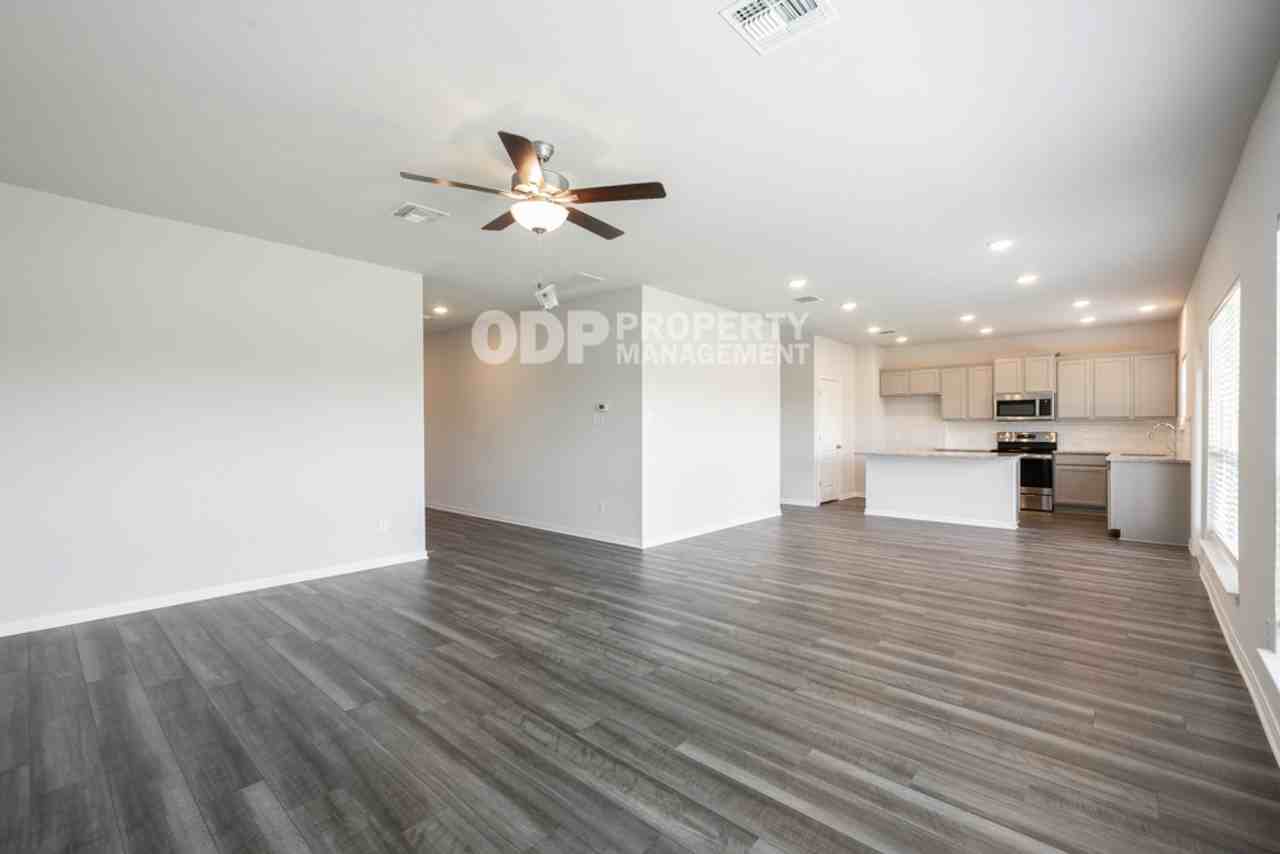 5321 Friars Loop - Photo 5 of 25