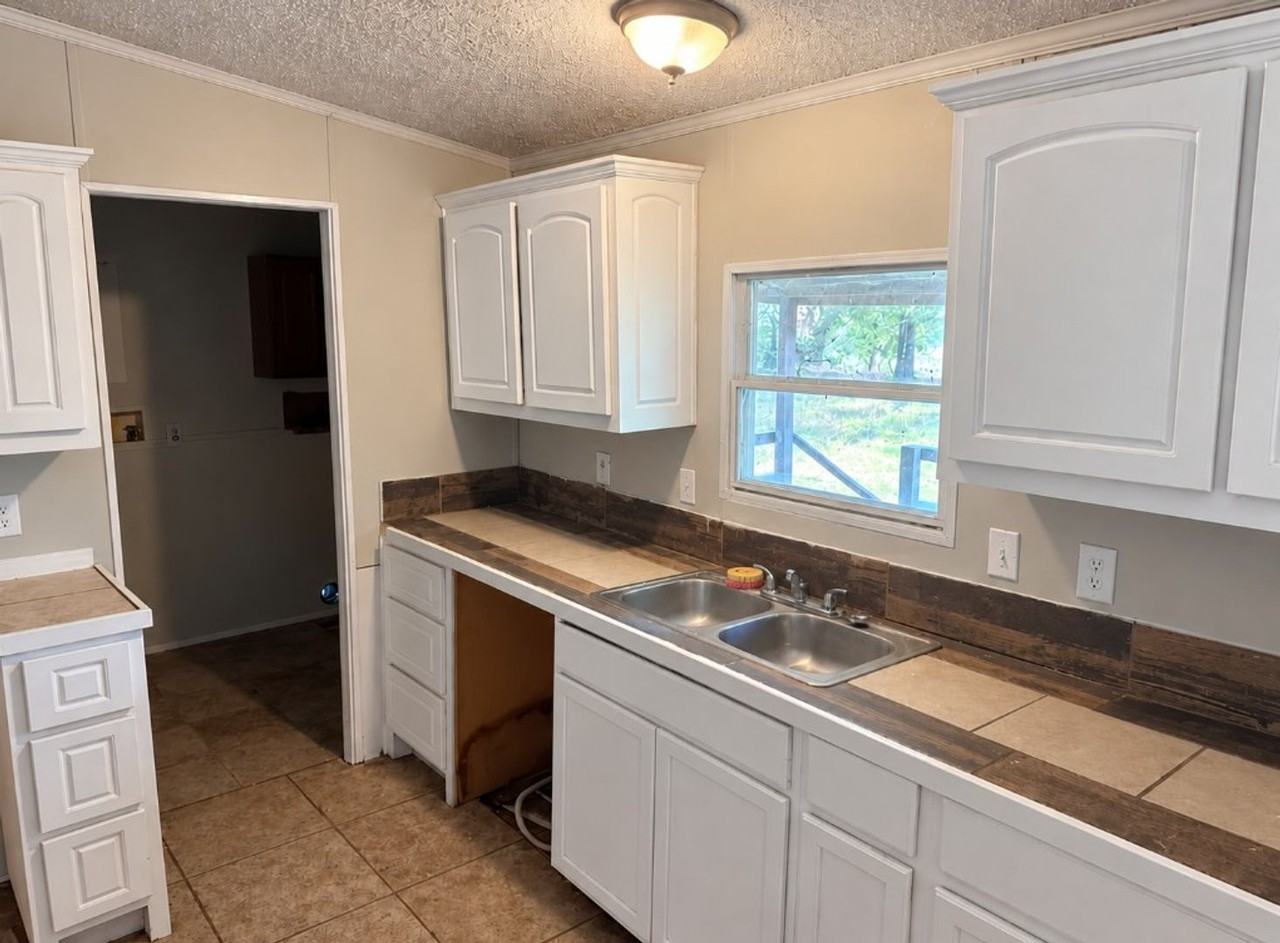 534 Hattie Ln - Photo 4 of 10