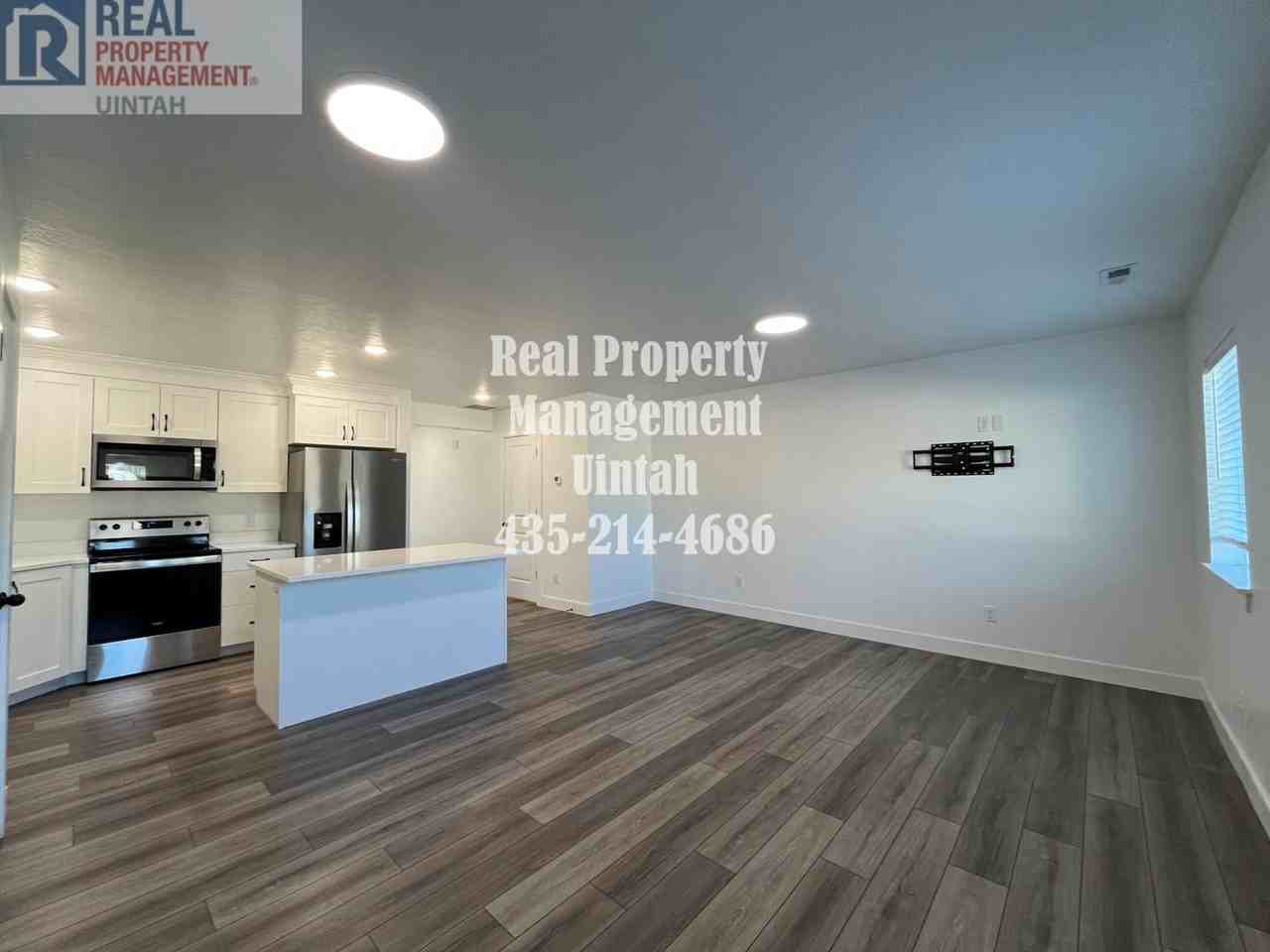 574 S Quail Run Dr - Photo 6 of 26