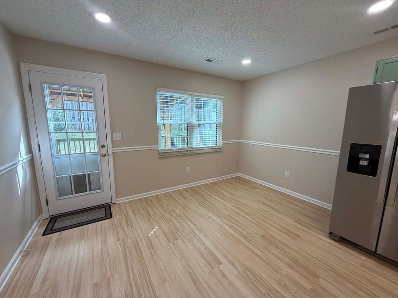 2319 Gorby Way - Photo 4 of 13