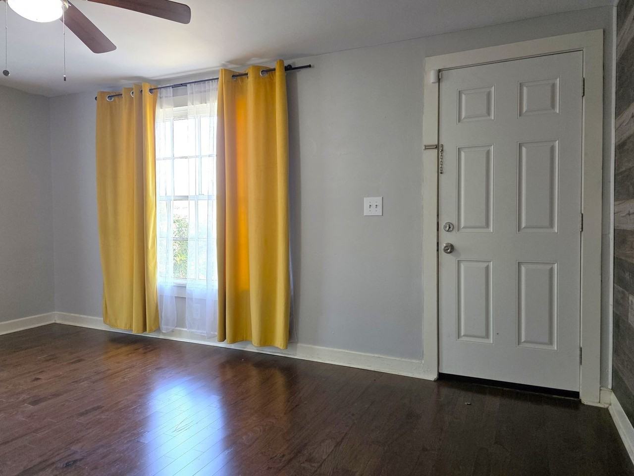 311 S Palmer Ave - Photo 3 of 25