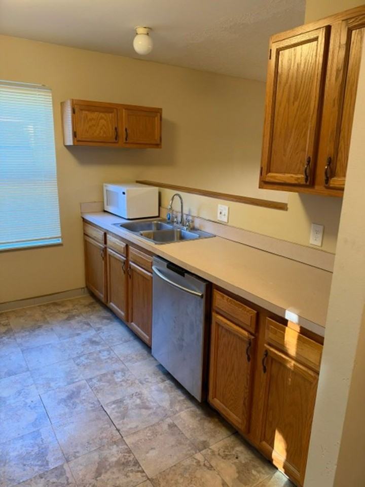 3381 E 135th St - Photo 2 of 21