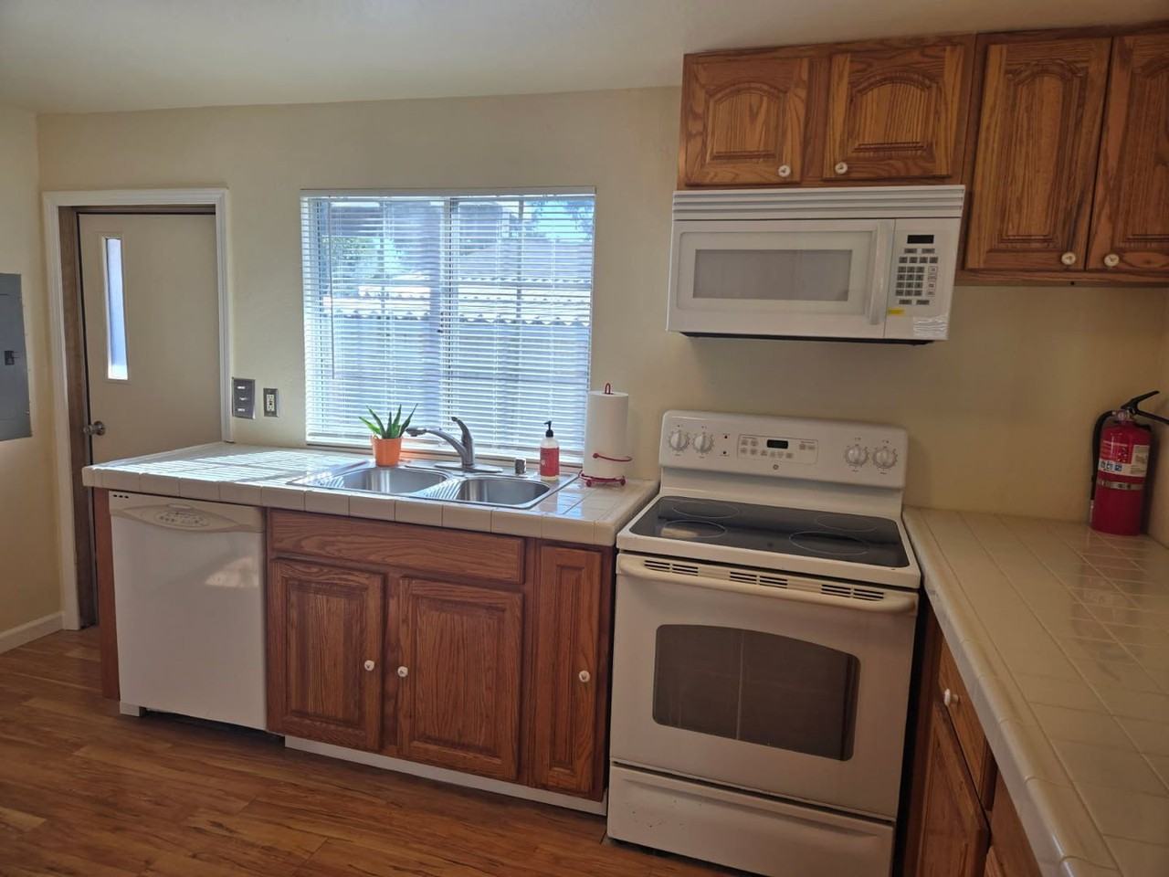 6145 2nd Ave - Photo 7 of 17