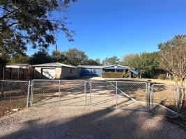 featured image of 305 N Cougar Ave