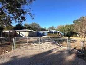 305 N Cougar Ave - Photo 1 of 1