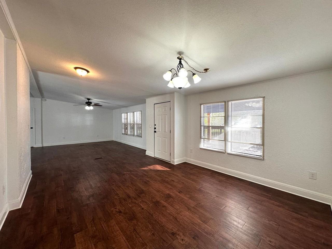 305 N Cougar Ave - Photo 6 of 28