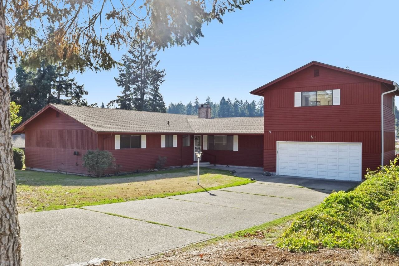 4722 Lakemont Ct Se - Photo 4 of 40