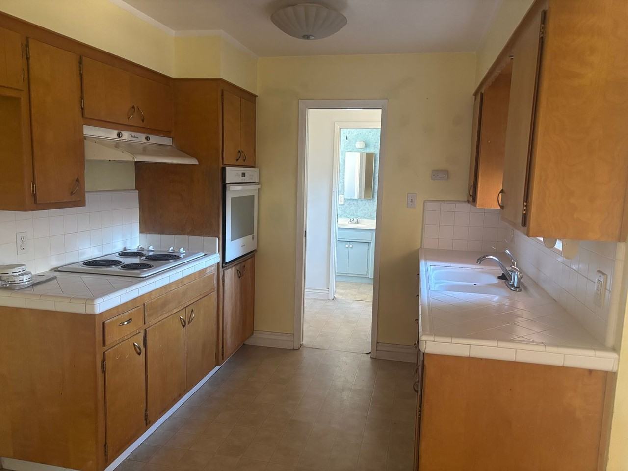 6866 Buena Terra Way - Photo 5 of 9