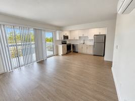 featured image of 615 Stratford Ct