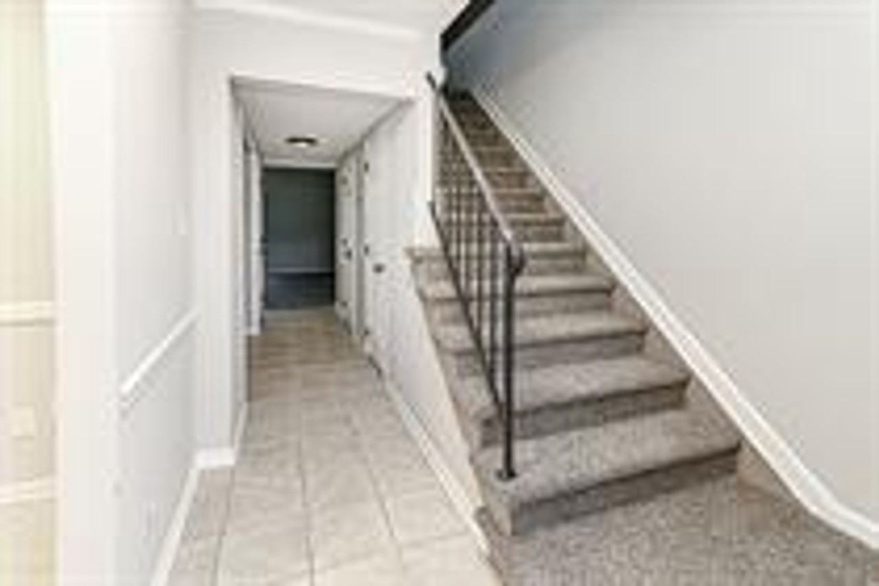 124 Butternut Ct - Photo 6 of 23